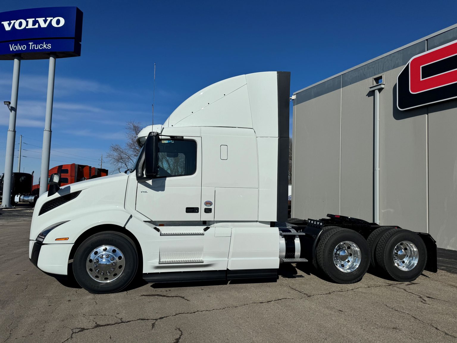 2025 VOLVO VNL400 - CIT Trucks