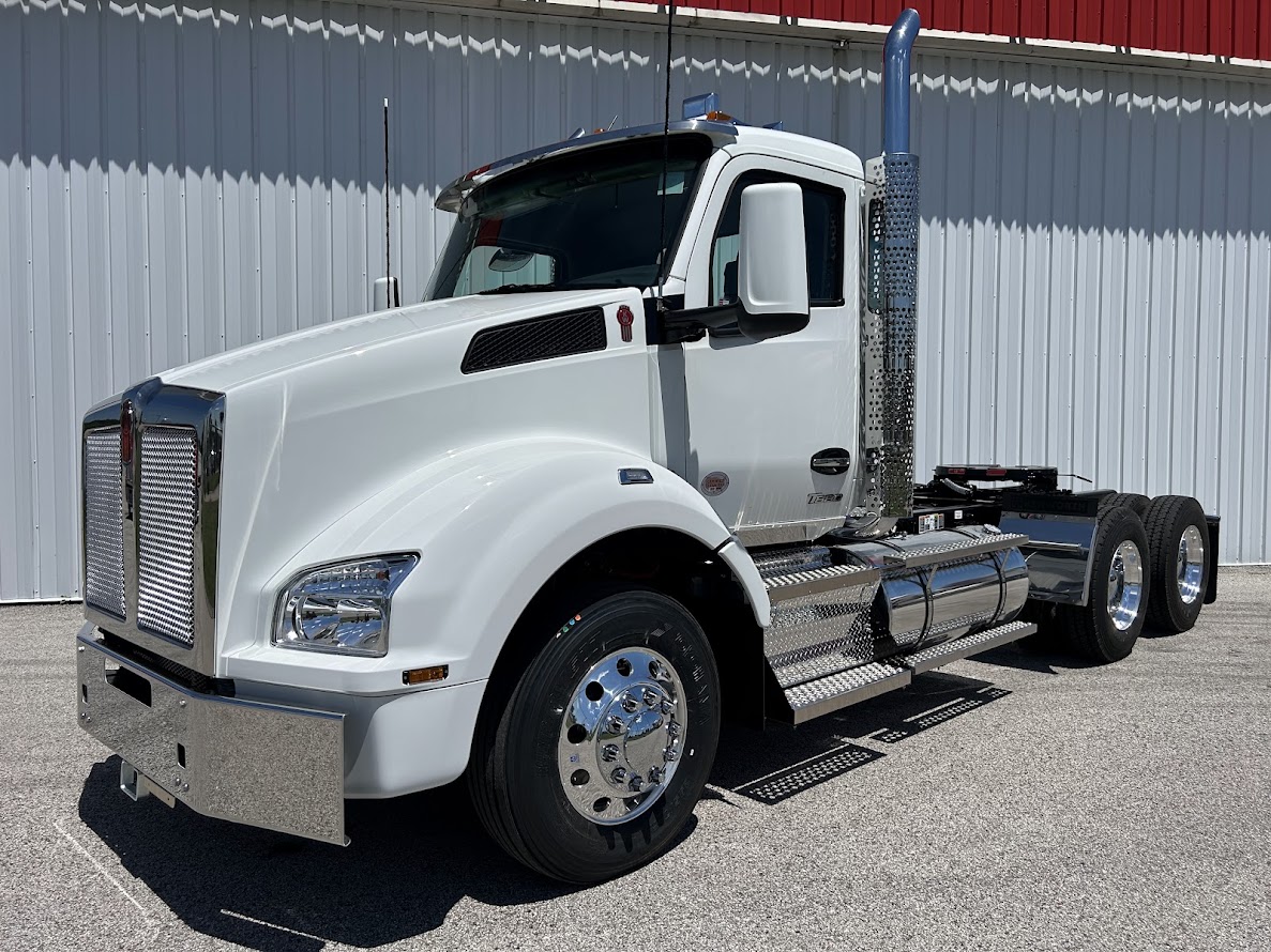 2025 KENWORTH T880 - image 1 of 6