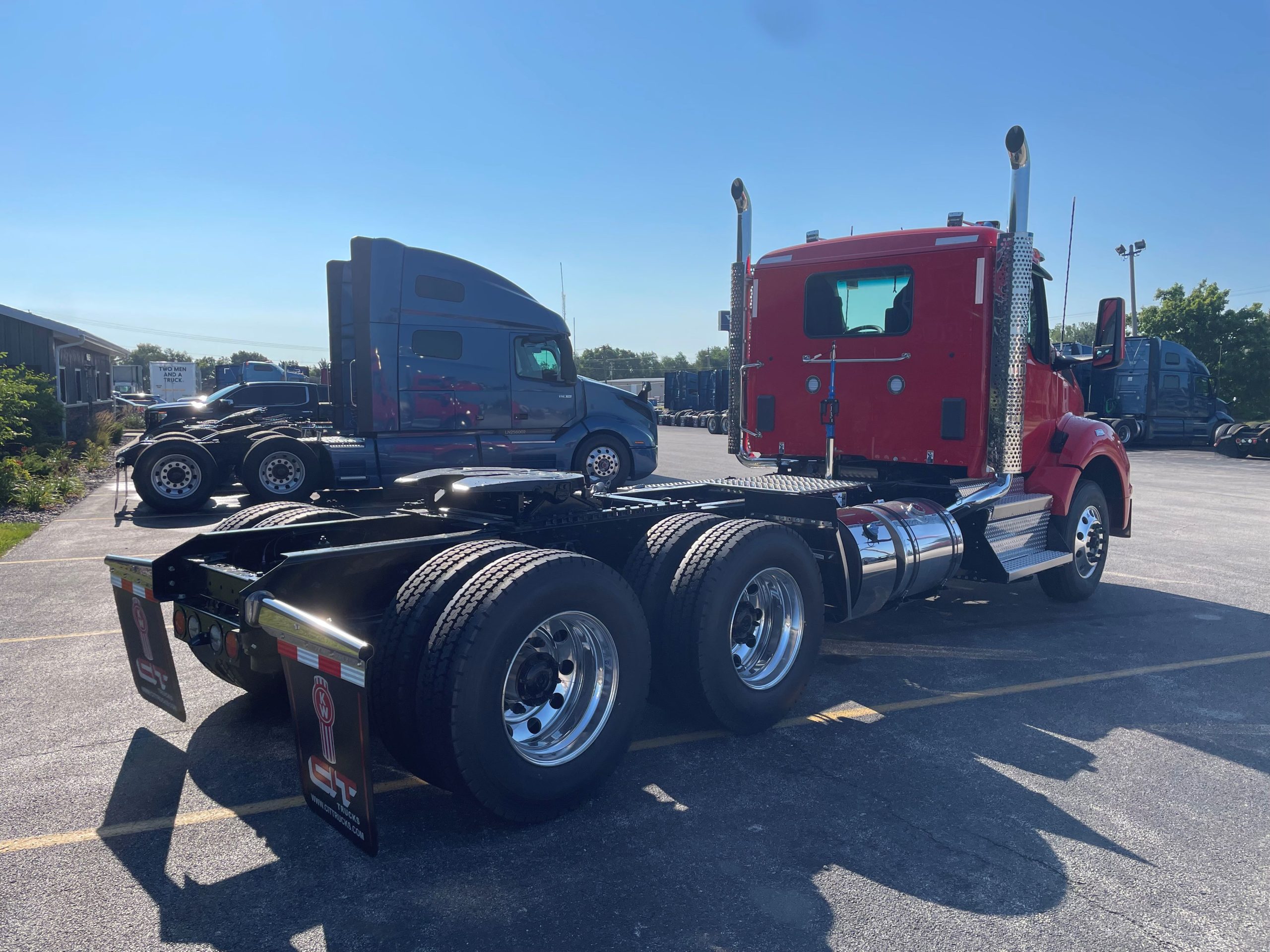 2025 KENWORTH T880 - image 5 of 6