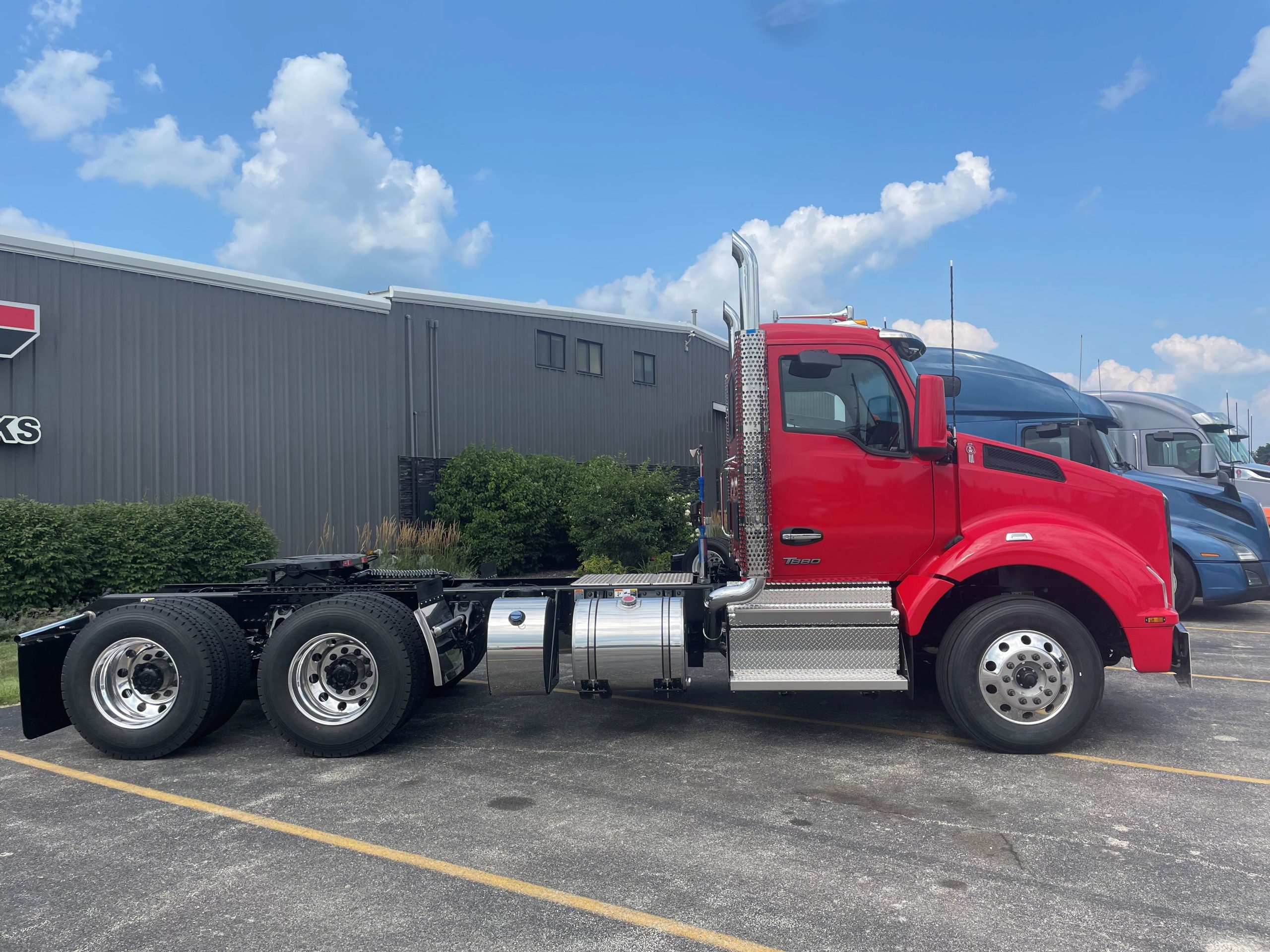 2025 KENWORTH T880 - image 6 of 6