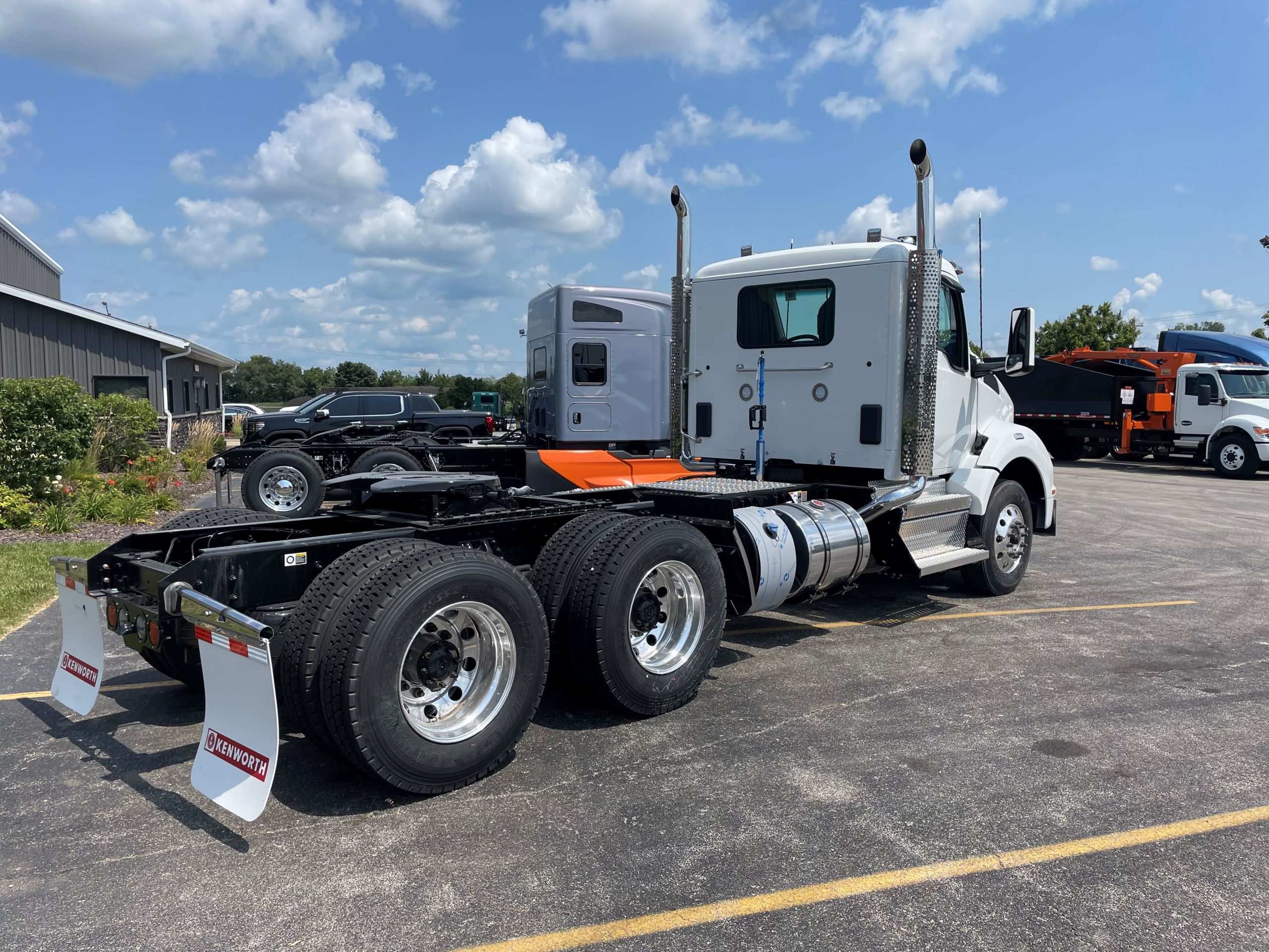 2025 KENWORTH T880 - image 5 of 6