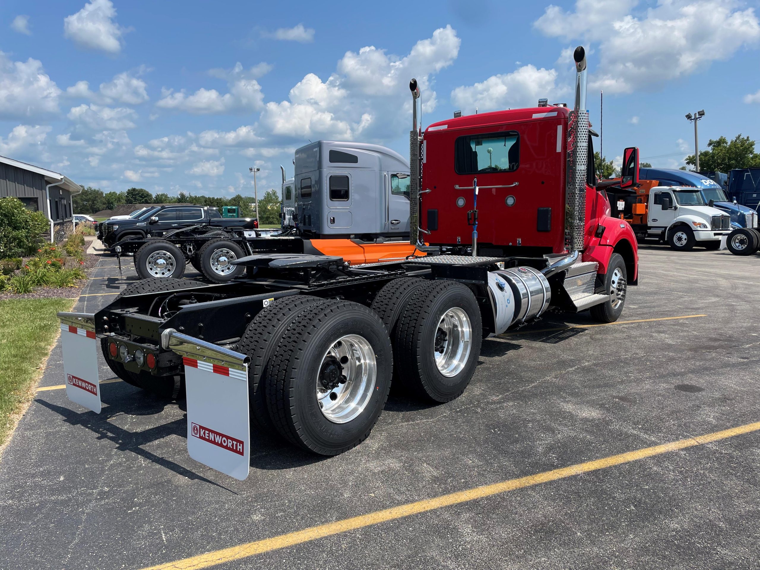 2025 KENWORTH T880 - image 5 of 6