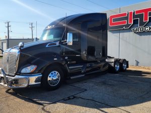 Kenworth T680 w/ sleeper - CIT Trucks