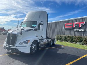 2025 Kenworth T680 day Cab CIT Trucks