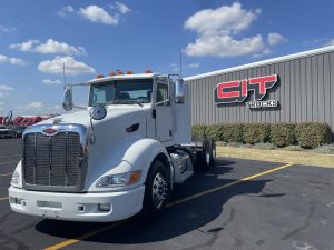 Peterbilt 386 Day Cab - CIT Trucks