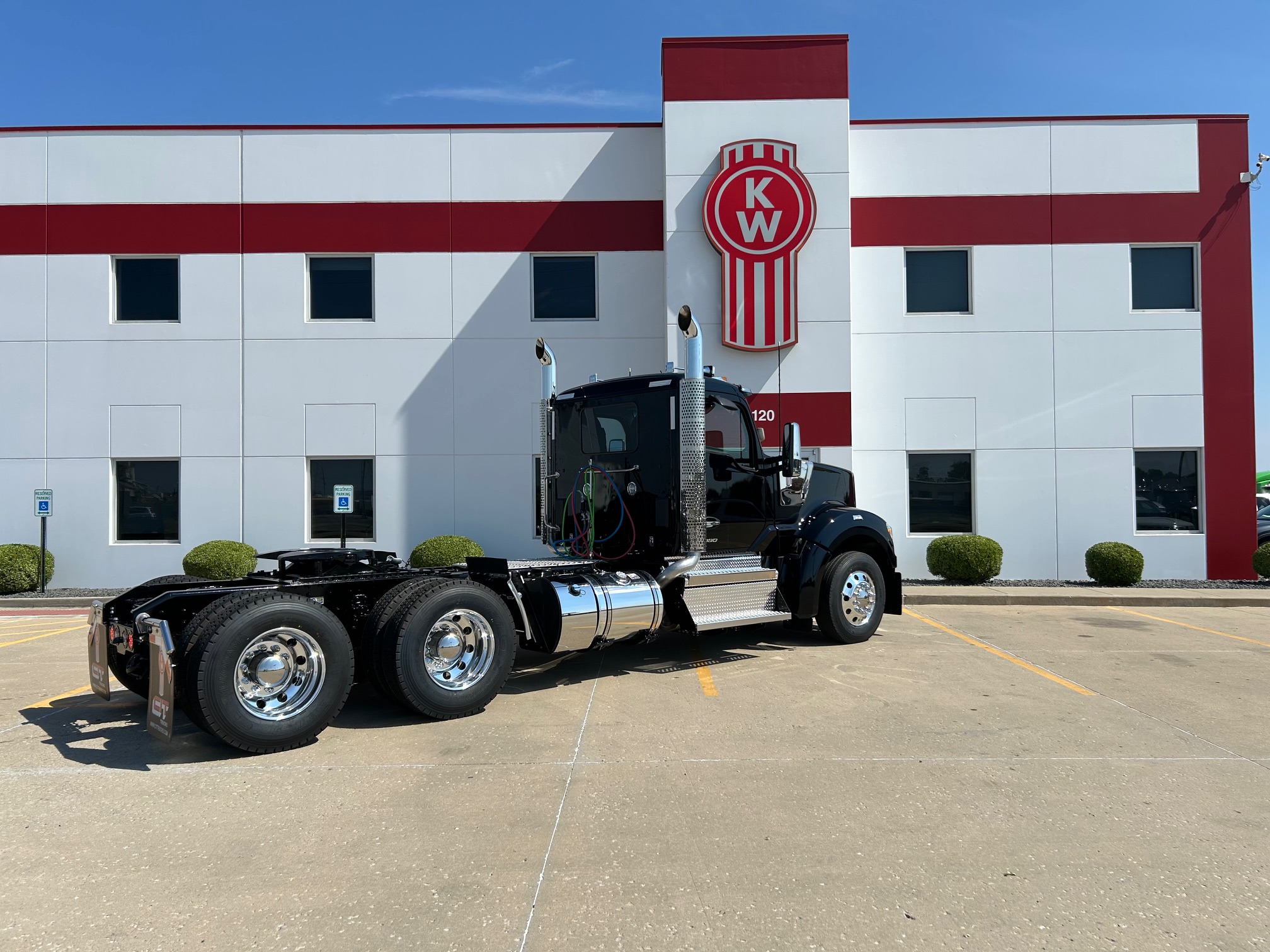 2025 KENWORTH W990 - image 5 of 6