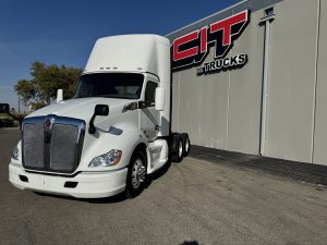 used T680 day cab