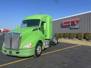 used kenworth T680 sleeper