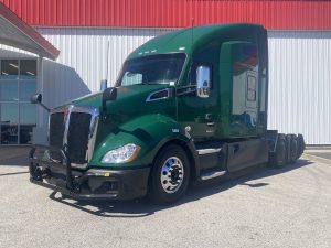 Used 2022 Kenworth T680 Sleeper CIT Trucks