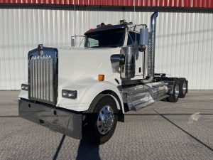 kenworth W900L day cab