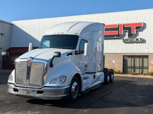 2022 Kenworth T680 w/ Sleeper - CIT Trucks