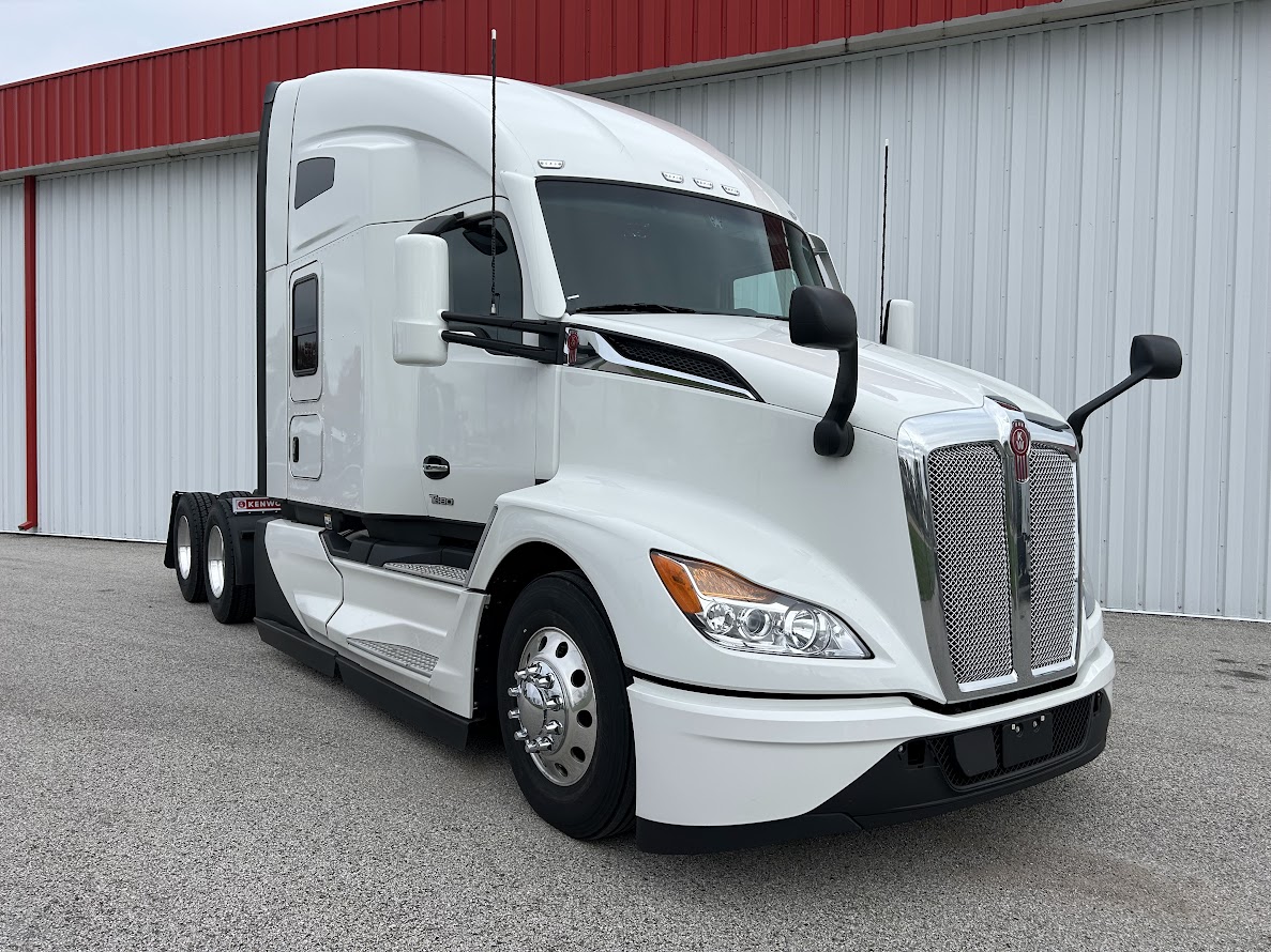 2025 KENWORTH T680 - image 5 of 6