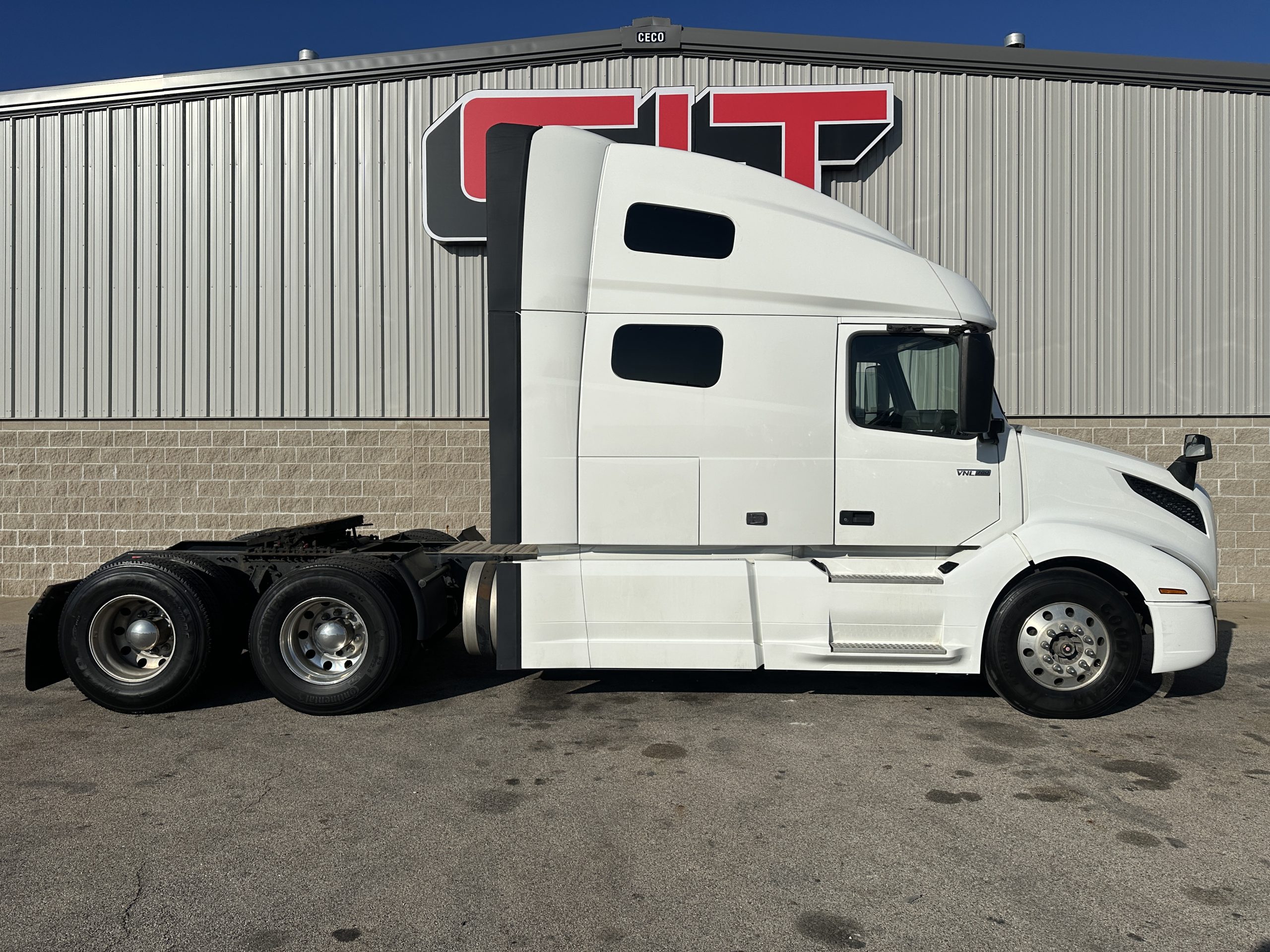 2019 VOLVO VNL760 - image 6 of 6