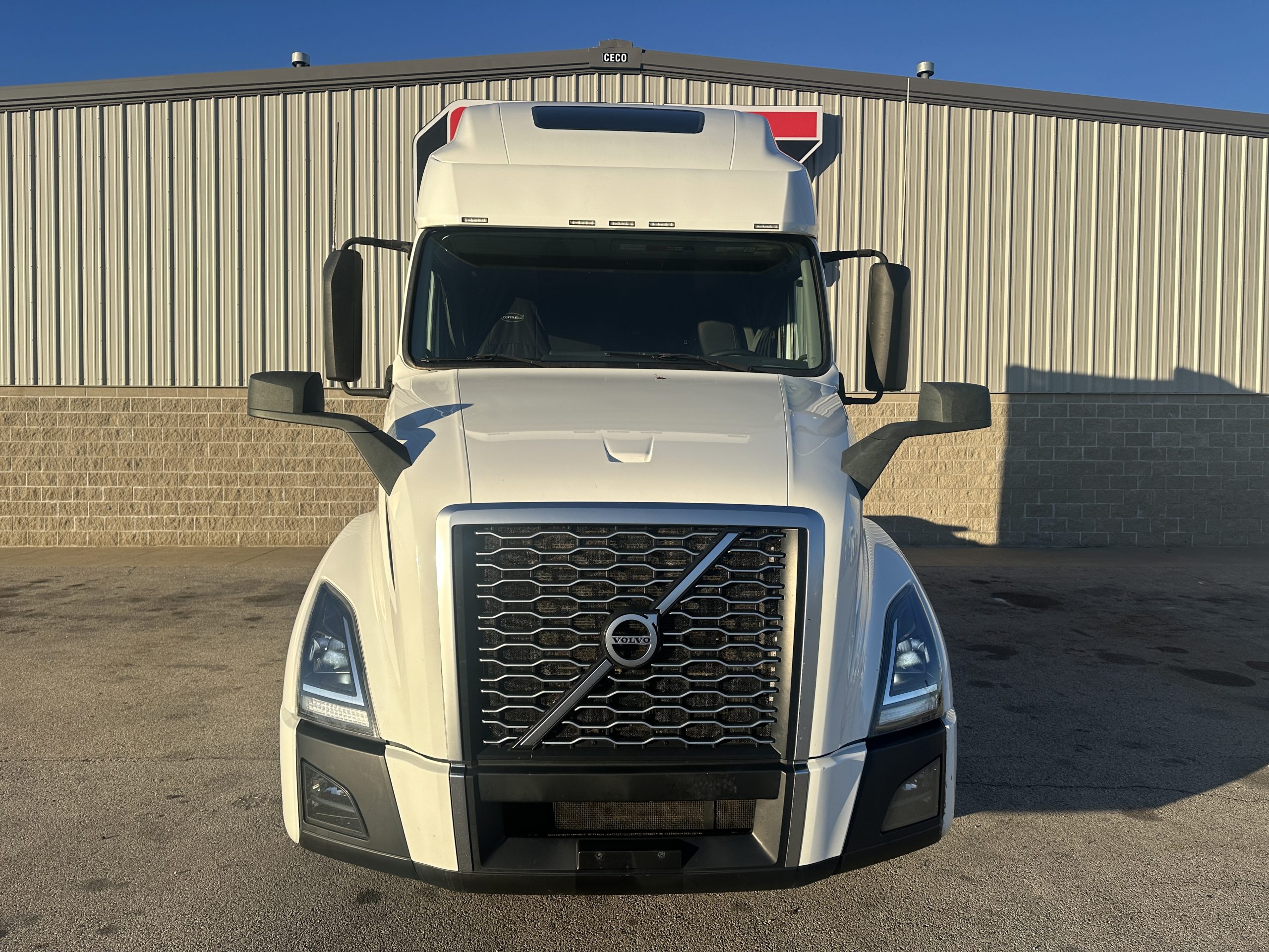 2019 VOLVO VNL760 - image 5 of 6