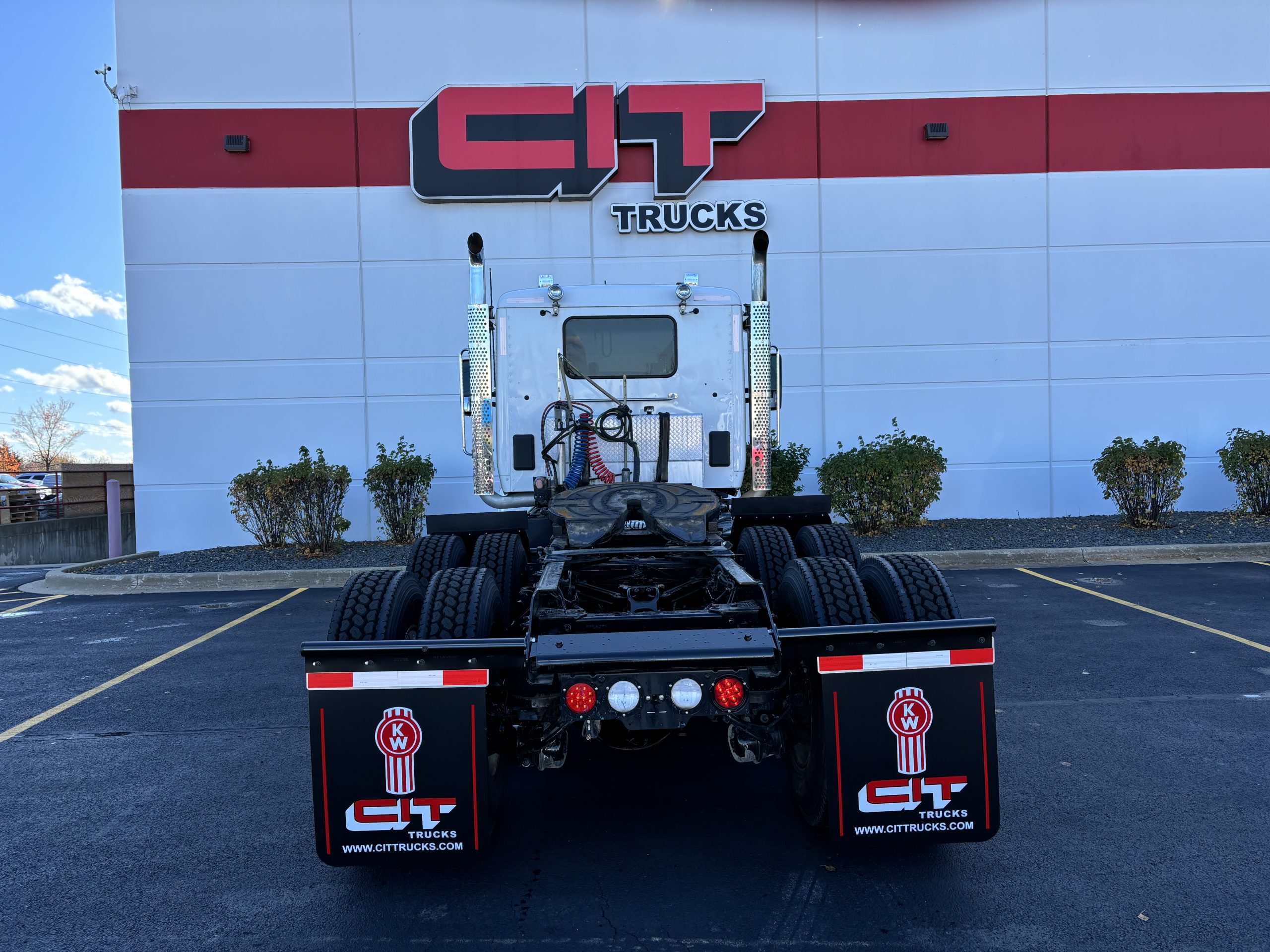 2020 KENWORTH T880 - image 4 of 6