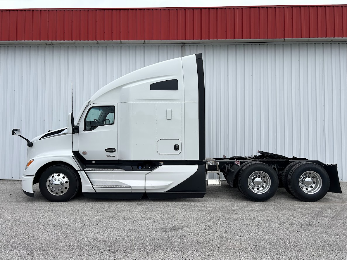 2025 KENWORTH T680 - image 5 of 6