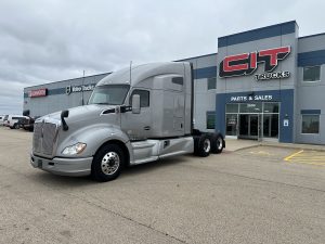 used kenworth sleeper T680