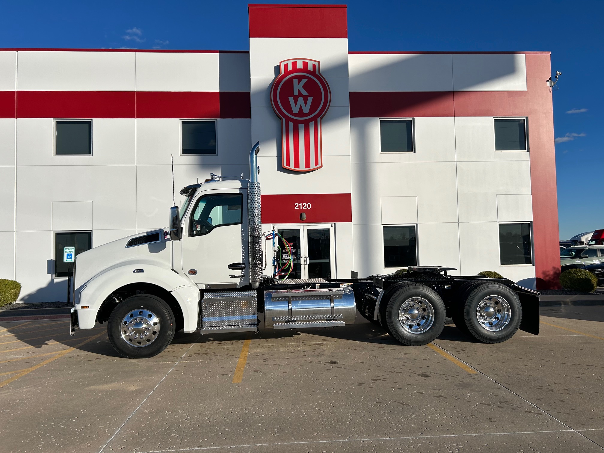 2025 KENWORTH T880 - image 6 of 6