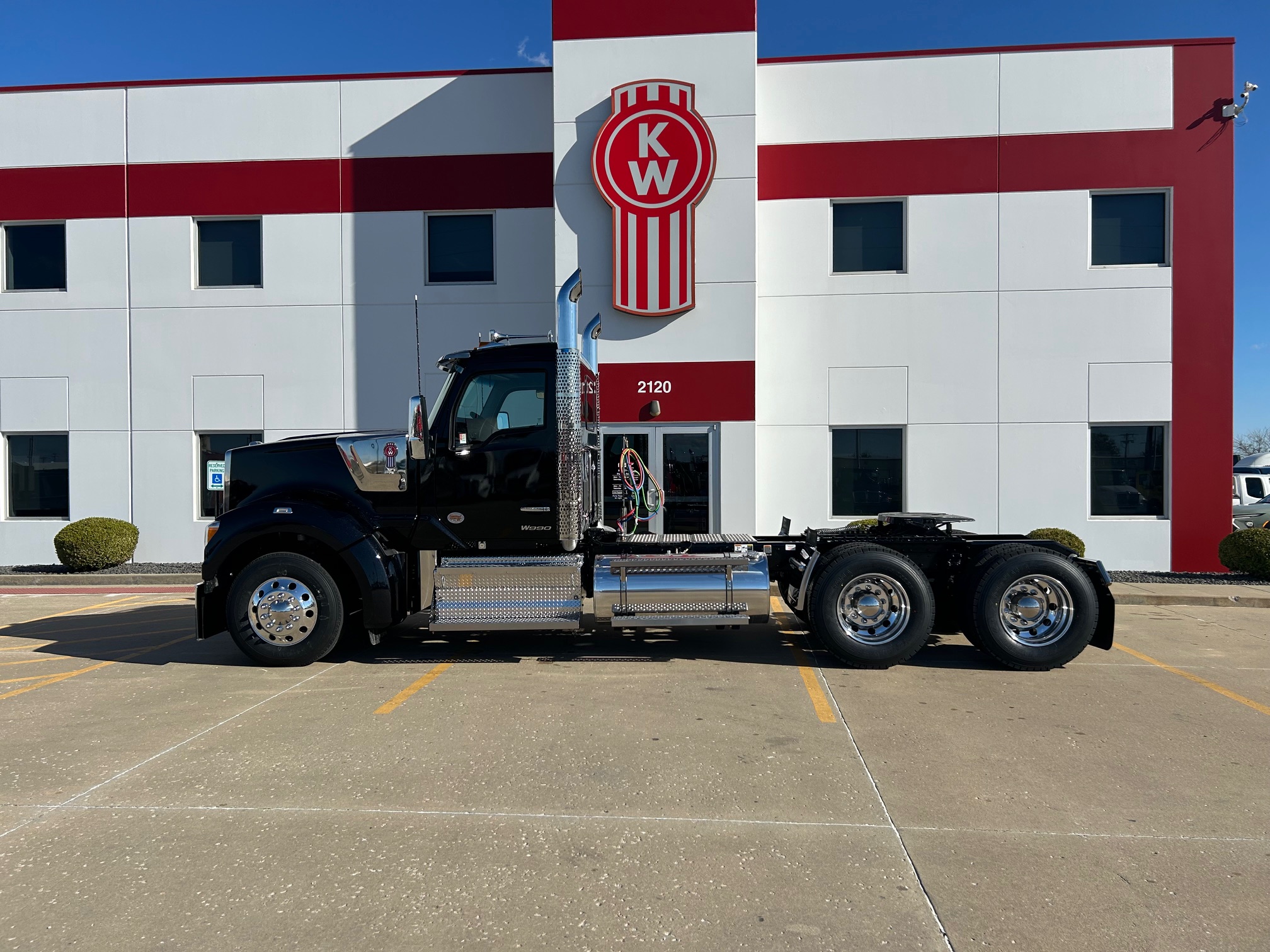 2025 KENWORTH W990 - image 6 of 6