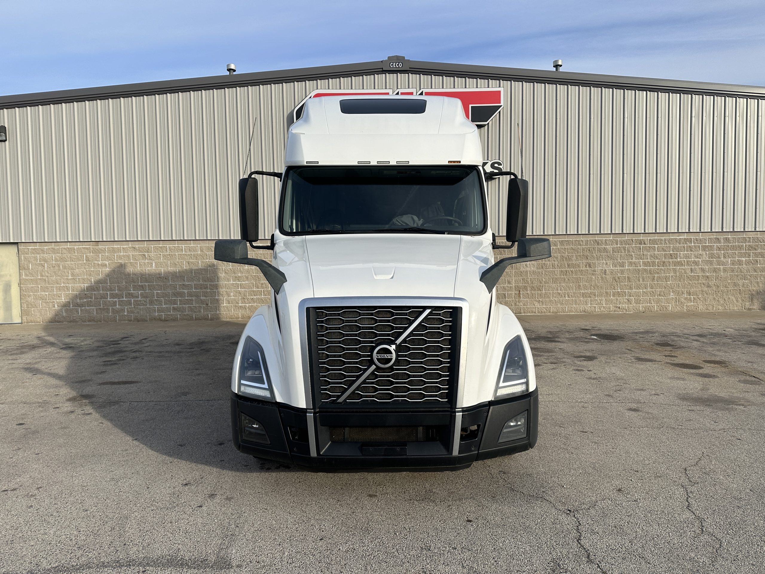 2019 VOLVO VNL760 - image 5 of 6