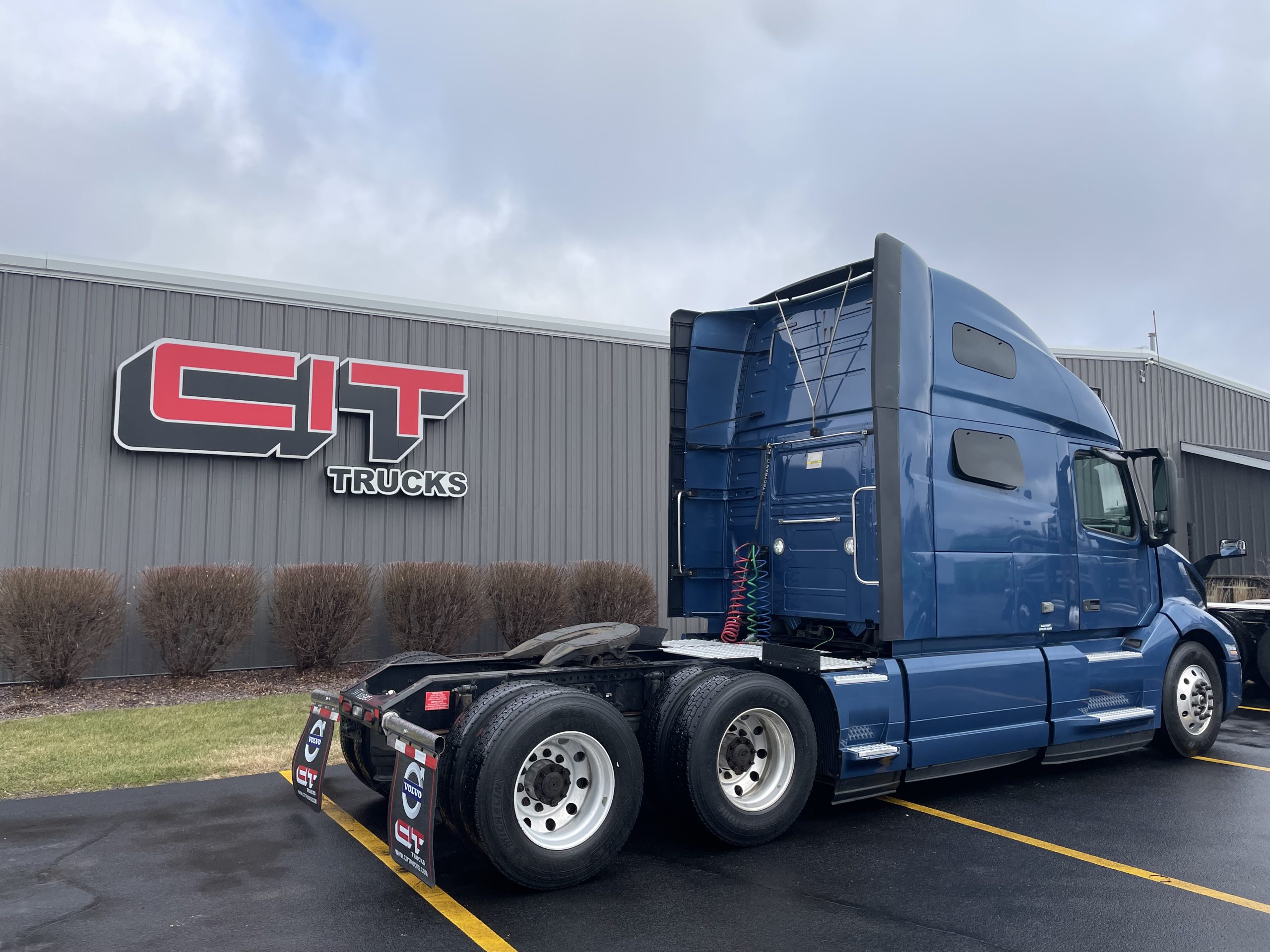 2018 VOLVO VNL760 - image 5 of 6