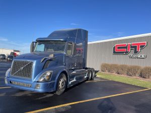 2017 Volvo Sleeper CIT Trucks