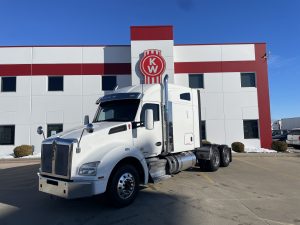 2021 Kenworth Sleeper CIT Trucks